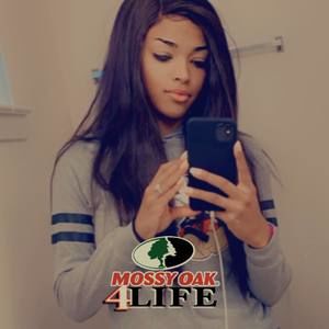 Meet your Posher, Daphne